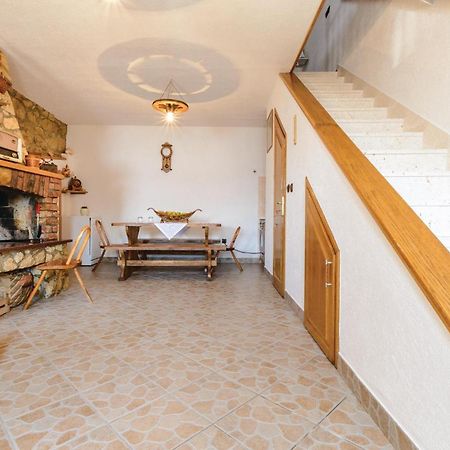 1 Bedroom Gorgeous Home In Slivno Klek Exterior photo