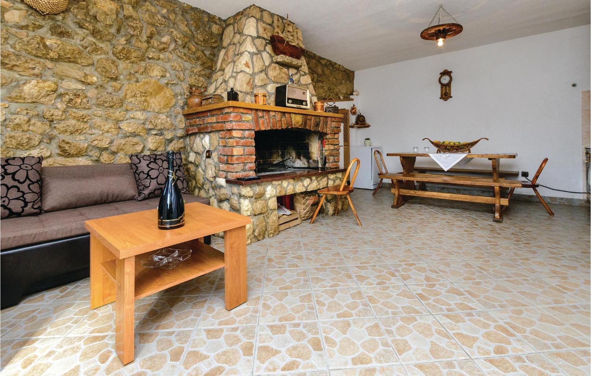1 Bedroom Gorgeous Home In Slivno Klek Exterior photo