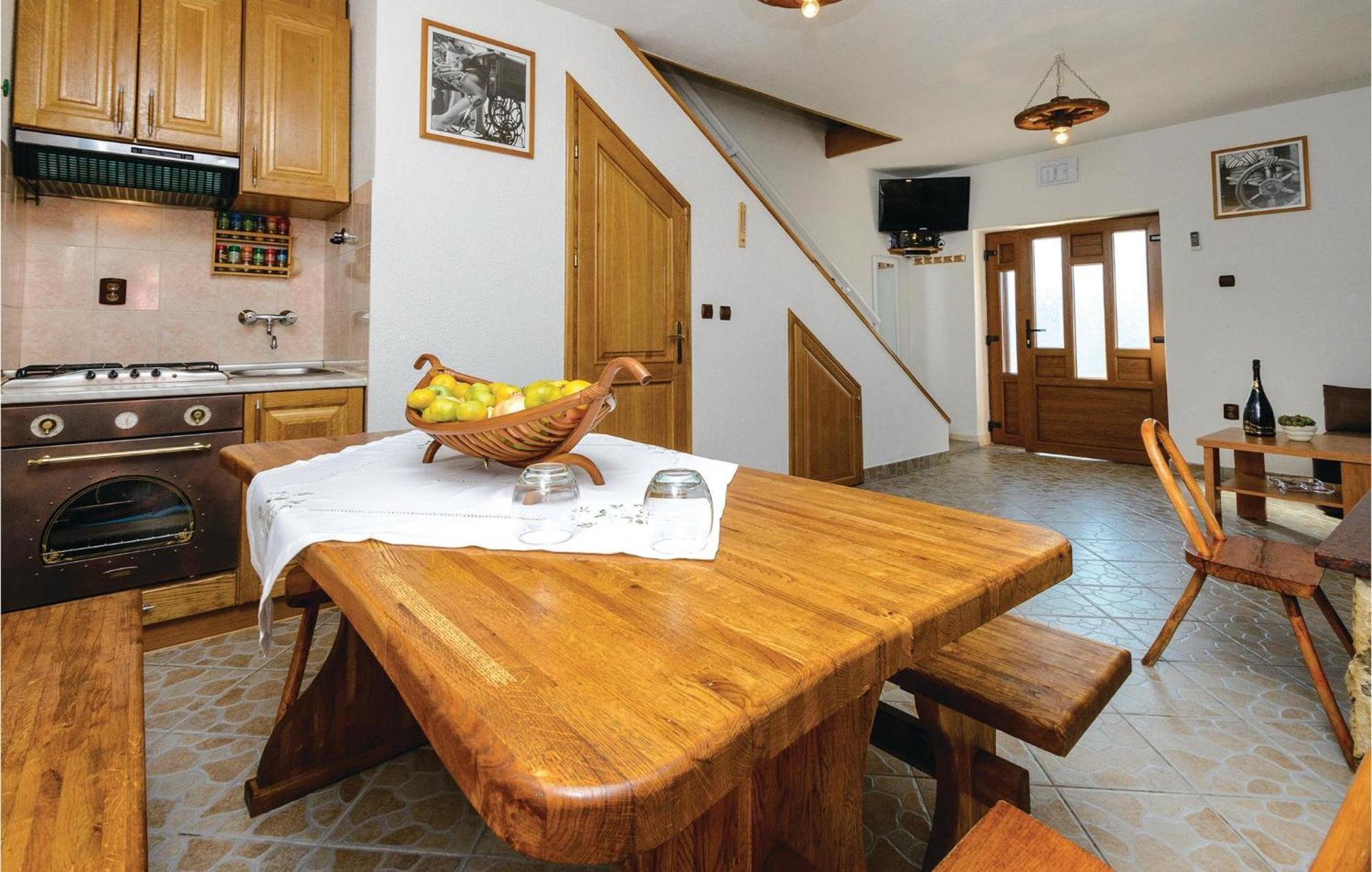 1 Bedroom Gorgeous Home In Slivno Klek Exterior photo